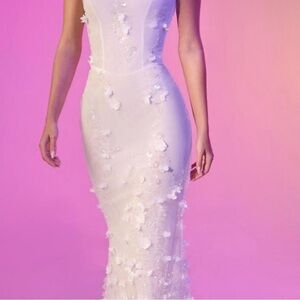 Chic Ivory Floral Wedding Gown